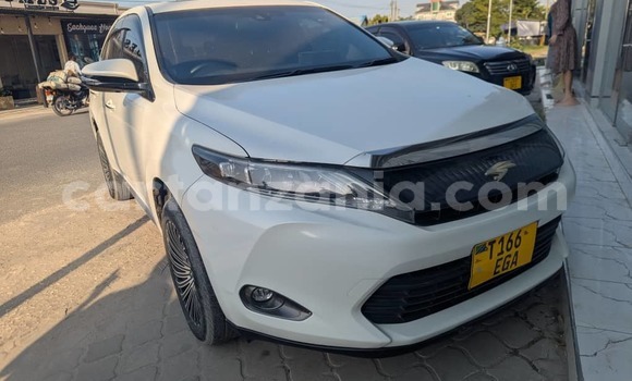 Nunua Ilio tumika Toyota Harrier Nyeupe Gari ndani ya Dar es Salaam nchini Dar es Salaam Nunua Ilio tumika Toyota Harrier Nyeupe Gari ndani ya Dar es Salaam nchini Dar es Salaam