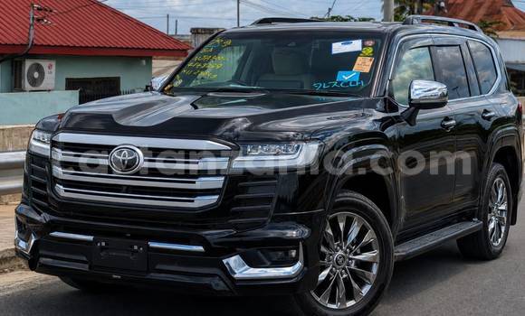 Buy Import Toyota Land Cruiser Black Car in Dar es Salaam in Dar es Salaam Buy Import Toyota Land Cruiser Black Car in Dar es Salaam in Dar es Salaam