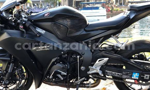 Buy Used Honda CBR Black Bike in Arusha in Arusha Buy Used Honda CBR Black Bike in Arusha in Arusha