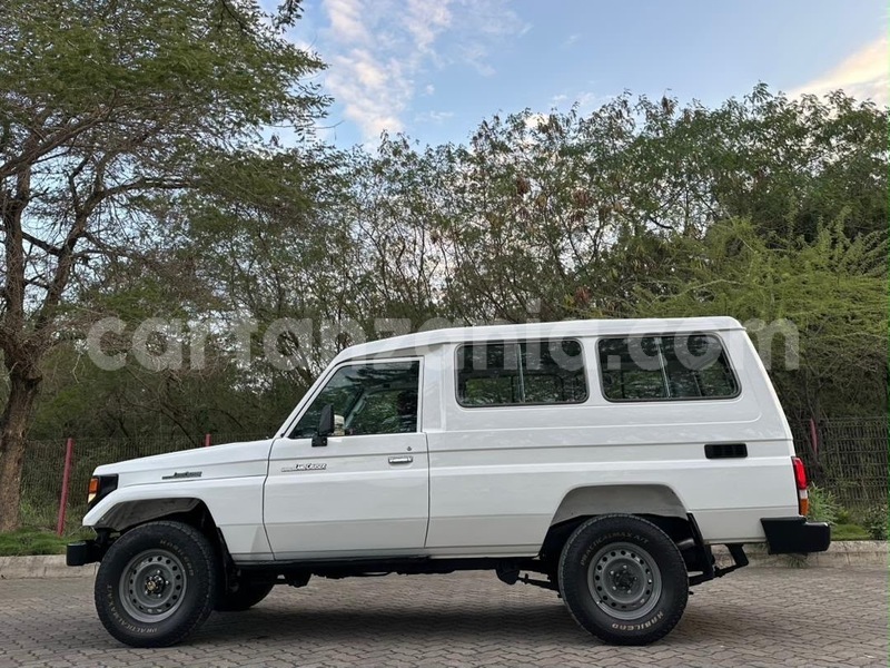 Big with watermark toyota land cruiser dar es salaam dar es salaam 34263
