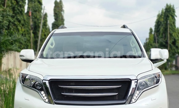 Buy Used Toyota Land Cruiser Prado White Car in Dar es Salaam in Dar es Salaam Buy Used Toyota Land Cruiser Prado White Car in Dar es Salaam in Dar es Salaam
