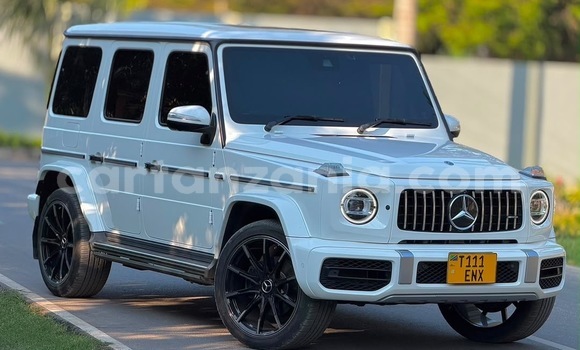 Nunua Imported Mercedes‒Benz G-klasse Nyeupe Gari ndani ya Dar es Salaam nchini Dar es Salaam Nunua Imported Mercedes‒Benz G-klasse Nyeupe Gari ndani ya Dar es Salaam nchini Dar es Salaam