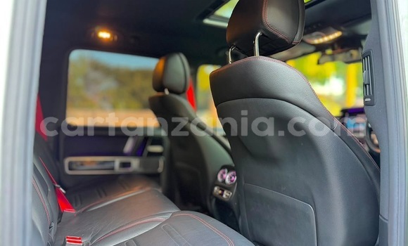 Nunua Imported Mercedes‒Benz G-klasse Nyeupe Gari ndani ya Dar es Salaam nchini Dar es Salaam Nunua Imported Mercedes‒Benz G-klasse Nyeupe Gari ndani ya Dar es Salaam nchini Dar es Salaam