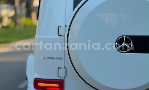 Nunua Imported Mercedes‒Benz G-klasse Nyeupe Gari ndani ya Dar es Salaam nchini Dar es Salaam Nunua Imported Mercedes‒Benz G-klasse Nyeupe Gari ndani ya Dar es Salaam nchini Dar es Salaam