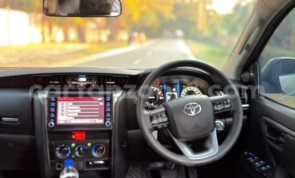 Nunua Ilio tumika Toyota Fortuner Nyingine Gari ndani ya Dar es Salaam nchini Dar es Salaam Nunua Ilio tumika Toyota Fortuner Nyingine Gari ndani ya Dar es Salaam nchini Dar es Salaam