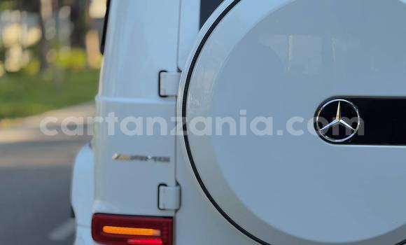 Buy Used Mercedes-Benz GLC 250D White Car in Dar es Salaam in Dar es Salaam Buy Used Mercedes-Benz GLC 250D White Car in Dar es Salaam in Dar es Salaam