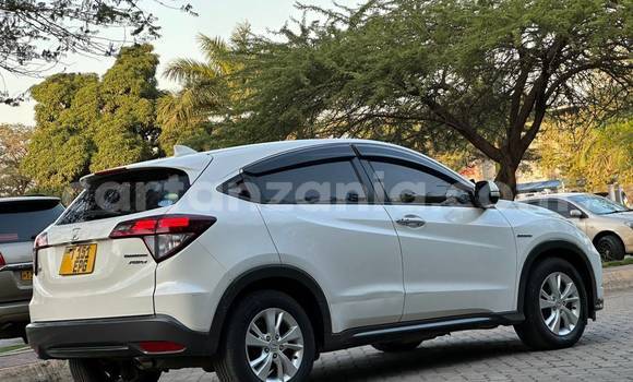 Buy Used Honda Vezel White Car in Dar es Salaam in Dar es Salaam Buy Used Honda Vezel White Car in Dar es Salaam in Dar es Salaam