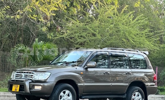 Nunua Ilio tumika Toyota Land Cruiser Nyingine Gari ndani ya Dar es Salaam nchini Dar es Salaam Nunua Ilio tumika Toyota Land Cruiser Nyingine Gari ndani ya Dar es Salaam nchini Dar es Salaam