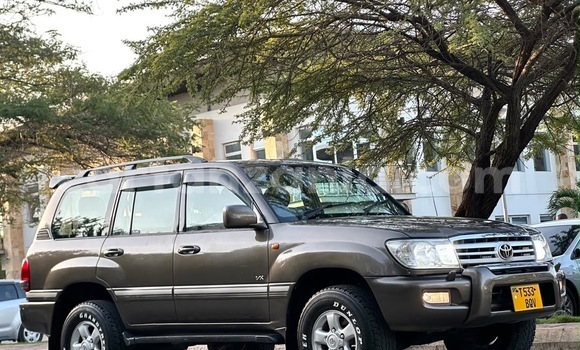Nunua Ilio tumika Toyota Land Cruiser Nyingine Gari ndani ya Dar es Salaam nchini Dar es Salaam Nunua Ilio tumika Toyota Land Cruiser Nyingine Gari ndani ya Dar es Salaam nchini Dar es Salaam