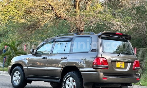 Nunua Ilio tumika Toyota Land Cruiser Nyingine Gari ndani ya Dar es Salaam nchini Dar es Salaam Nunua Ilio tumika Toyota Land Cruiser Nyingine Gari ndani ya Dar es Salaam nchini Dar es Salaam