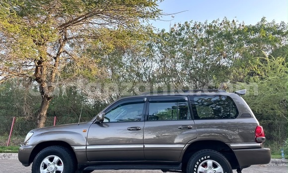 Nunua Ilio tumika Toyota Land Cruiser Nyingine Gari ndani ya Dar es Salaam nchini Dar es Salaam Nunua Ilio tumika Toyota Land Cruiser Nyingine Gari ndani ya Dar es Salaam nchini Dar es Salaam