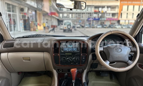 Nunua Ilio tumika Toyota Land Cruiser Nyeupe Gari ndani ya Dar es Salaam nchini Dar es Salaam Nunua Ilio tumika Toyota Land Cruiser Nyeupe Gari ndani ya Dar es Salaam nchini Dar es Salaam