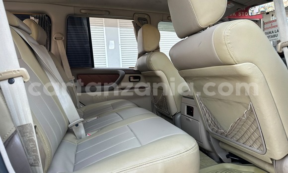 Nunua Ilio tumika Toyota Land Cruiser Nyeupe Gari ndani ya Dar es Salaam nchini Dar es Salaam Nunua Ilio tumika Toyota Land Cruiser Nyeupe Gari ndani ya Dar es Salaam nchini Dar es Salaam