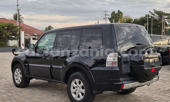 Buy Import Mitsubishi Pajero Black Car in Dar es Salaam in Dar es Salaam Buy Import Mitsubishi Pajero Black Car in Dar es Salaam in Dar es Salaam