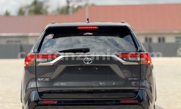 Buy Import Toyota RAV4 Other Car in Dar es Salaam in Dar es Salaam Buy Import Toyota RAV4 Other Car in Dar es Salaam in Dar es Salaam