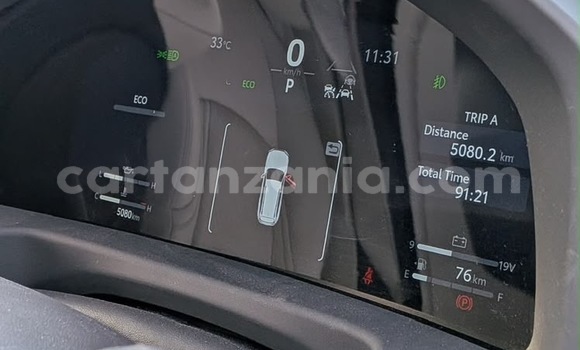 Buy Import Toyota Land Cruiser White Car in Dar es Salaam in Dar es Salaam Buy Import Toyota Land Cruiser White Car in Dar es Salaam in Dar es Salaam