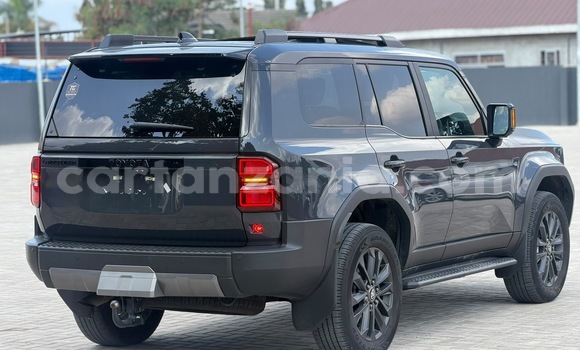 Buy Import Toyota Land Cruiser Other Car in Dar es Salaam in Dar es Salaam Buy Import Toyota Land Cruiser Other Car in Dar es Salaam in Dar es Salaam