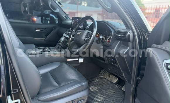 Buy Used Toyota Land Cruiser Black Car in Dar es Salaam in Dar es Salaam Buy Used Toyota Land Cruiser Black Car in Dar es Salaam in Dar es Salaam