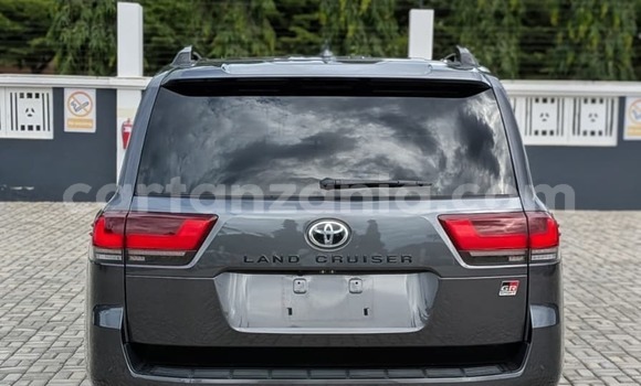 Nunua Imported Toyota Land Cruiser Nyingine Gari ndani ya Dar es Salaam nchini Dar es Salaam Nunua Imported Toyota Land Cruiser Nyingine Gari ndani ya Dar es Salaam nchini Dar es Salaam
