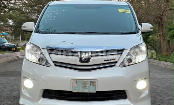 Nunua Imported Toyota Alphard Nyeupe Gari ndani ya Dar es Salaam nchini Dar es Salaam Nunua Imported Toyota Alphard Nyeupe Gari ndani ya Dar es Salaam nchini Dar es Salaam