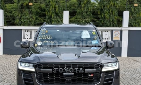 Buy Import Toyota Land Cruiser Other Car in Dar es Salaam in Dar es Salaam Buy Import Toyota Land Cruiser Other Car in Dar es Salaam in Dar es Salaam