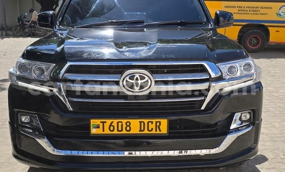 Buy Used Toyota Land Cruiser Black Car in Dar es Salaam in Dar es Salaam