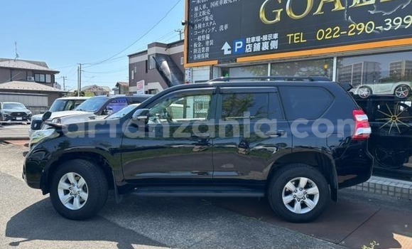 Nunua Ilio tumika Toyota Land Cruiser Prado Nyeusi Gari ndani ya Arusha nchini Arusha Nunua Ilio tumika Toyota Land Cruiser Prado Nyeusi Gari ndani ya Arusha nchini Arusha