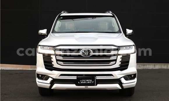 Nunua Ilio tumika Toyota Land Cruiser Nyeupe Gari ndani ya Biharamulo nchini Kagera Nunua Ilio tumika Toyota Land Cruiser Nyeupe Gari ndani ya Biharamulo nchini Kagera