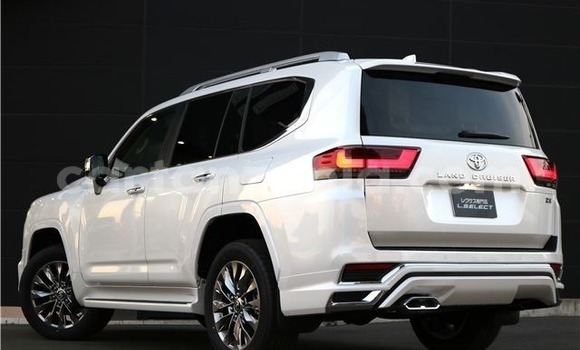 Nunua Ilio tumika Toyota Land Cruiser Nyeupe Gari ndani ya Biharamulo nchini Kagera Nunua Ilio tumika Toyota Land Cruiser Nyeupe Gari ndani ya Biharamulo nchini Kagera