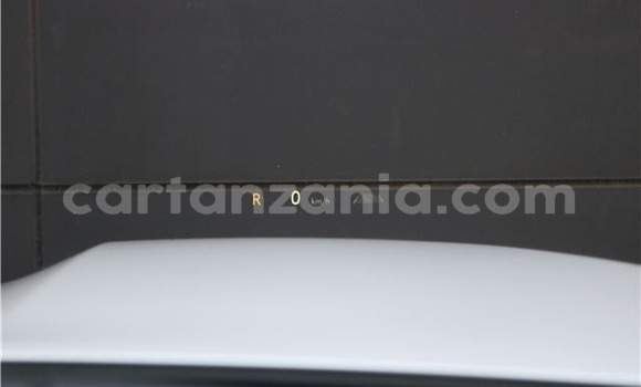 Nunua Ilio tumika Toyota Land Cruiser Nyeupe Gari ndani ya Biharamulo nchini Kagera Nunua Ilio tumika Toyota Land Cruiser Nyeupe Gari ndani ya Biharamulo nchini Kagera