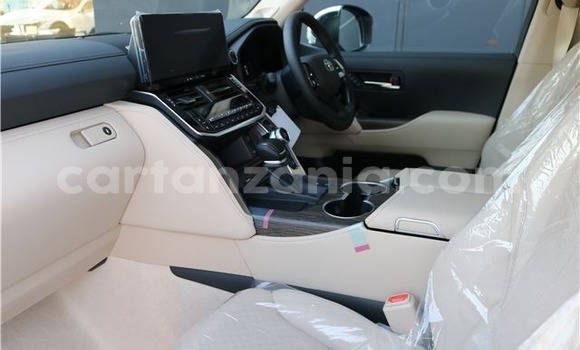 Nunua Ilio tumika Toyota Land Cruiser Nyeupe Gari ndani ya Biharamulo nchini Kagera Nunua Ilio tumika Toyota Land Cruiser Nyeupe Gari ndani ya Biharamulo nchini Kagera