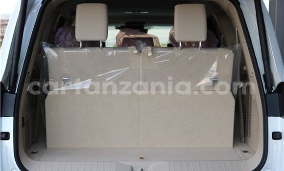 Nunua Ilio tumika Toyota Land Cruiser Nyeupe Gari ndani ya Biharamulo nchini Kagera Nunua Ilio tumika Toyota Land Cruiser Nyeupe Gari ndani ya Biharamulo nchini Kagera