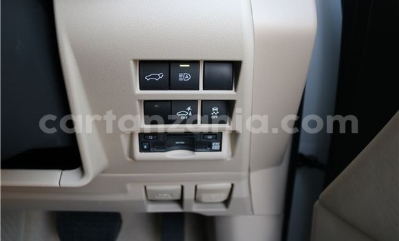 Nunua Ilio tumika Toyota Land Cruiser Nyeupe Gari ndani ya Biharamulo nchini Kagera Nunua Ilio tumika Toyota Land Cruiser Nyeupe Gari ndani ya Biharamulo nchini Kagera