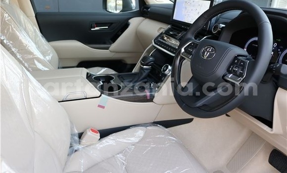 Nunua Ilio tumika Toyota Land Cruiser Nyeupe Gari ndani ya Biharamulo nchini Kagera Nunua Ilio tumika Toyota Land Cruiser Nyeupe Gari ndani ya Biharamulo nchini Kagera