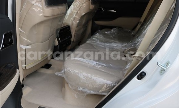 Nunua Ilio tumika Toyota Land Cruiser Nyeupe Gari ndani ya Biharamulo nchini Kagera Nunua Ilio tumika Toyota Land Cruiser Nyeupe Gari ndani ya Biharamulo nchini Kagera