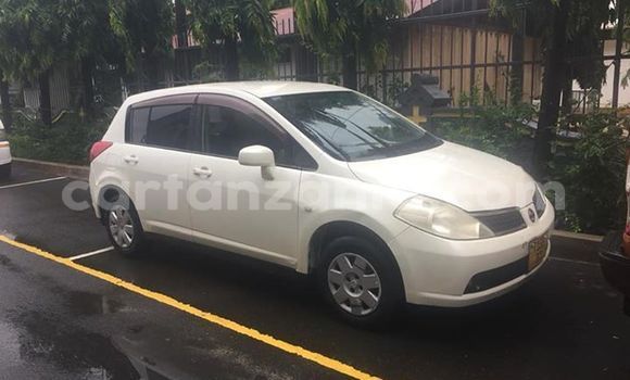 Nunua Ilio tumika Nissan Tiida Nyeupe Gari ndani ya Dar es Salaam nchini Dar es Salaam Nunua Ilio tumika Nissan Tiida Nyeupe Gari ndani ya Dar es Salaam nchini Dar es Salaam