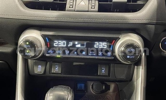 Nunua Ilio tumika Toyota RAV4 Nyeusi Gari ndani ya Arusha nchini Arusha Nunua Ilio tumika Toyota RAV4 Nyeusi Gari ndani ya Arusha nchini Arusha