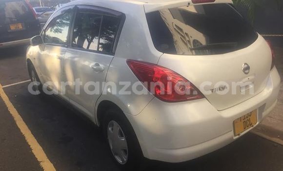 Nunua Ilio tumika Nissan Tiida Nyeupe Gari ndani ya Dar es Salaam nchini Dar es Salaam Nunua Ilio tumika Nissan Tiida Nyeupe Gari ndani ya Dar es Salaam nchini Dar es Salaam