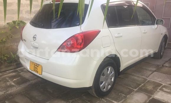 Nunua Ilio tumika Nissan Tiida Nyeupe Gari ndani ya Dar es Salaam nchini Dar es Salaam Nunua Ilio tumika Nissan Tiida Nyeupe Gari ndani ya Dar es Salaam nchini Dar es Salaam