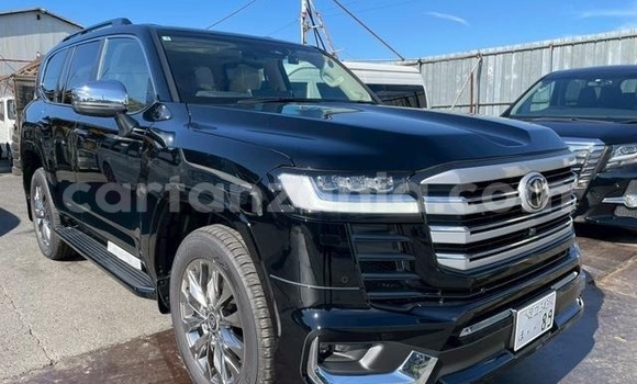 Buy Used Toyota Land Cruiser Black Car in Arusha in Arusha