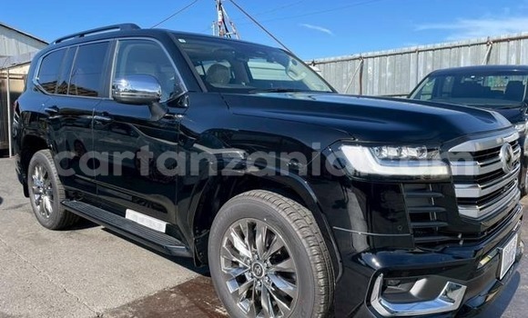 Nunua Ilio tumika Toyota Land Cruiser Nyeusi Gari ndani ya Arusha nchini Arusha Nunua Ilio tumika Toyota Land Cruiser Nyeusi Gari ndani ya Arusha nchini Arusha