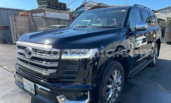 Nunua Ilio tumika Toyota Land Cruiser Nyeusi Gari ndani ya Arusha nchini Arusha Nunua Ilio tumika Toyota Land Cruiser Nyeusi Gari ndani ya Arusha nchini Arusha
