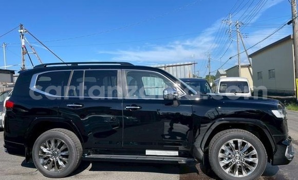 Nunua Ilio tumika Toyota Land Cruiser Nyeusi Gari ndani ya Arusha nchini Arusha Nunua Ilio tumika Toyota Land Cruiser Nyeusi Gari ndani ya Arusha nchini Arusha