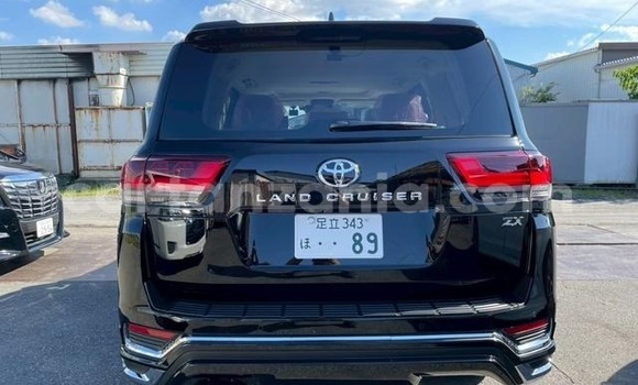 Nunua Ilio tumika Toyota Land Cruiser Nyeusi Gari ndani ya Arusha nchini Arusha Nunua Ilio tumika Toyota Land Cruiser Nyeusi Gari ndani ya Arusha nchini Arusha