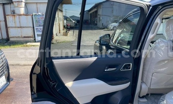 Nunua Ilio tumika Toyota Land Cruiser Nyeusi Gari ndani ya Arusha nchini Arusha Nunua Ilio tumika Toyota Land Cruiser Nyeusi Gari ndani ya Arusha nchini Arusha