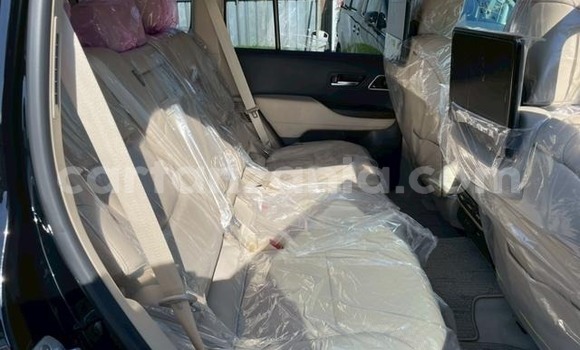 Nunua Ilio tumika Toyota Land Cruiser Nyeusi Gari ndani ya Arusha nchini Arusha Nunua Ilio tumika Toyota Land Cruiser Nyeusi Gari ndani ya Arusha nchini Arusha