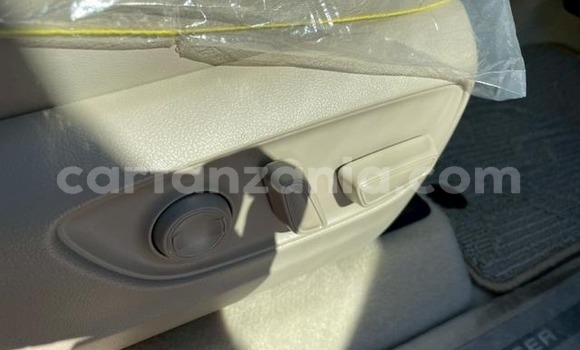 Nunua Ilio tumika Toyota Land Cruiser Nyeusi Gari ndani ya Arusha nchini Arusha Nunua Ilio tumika Toyota Land Cruiser Nyeusi Gari ndani ya Arusha nchini Arusha