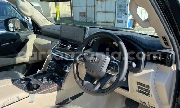 Nunua Ilio tumika Toyota Land Cruiser Nyeusi Gari ndani ya Arusha nchini Arusha Nunua Ilio tumika Toyota Land Cruiser Nyeusi Gari ndani ya Arusha nchini Arusha