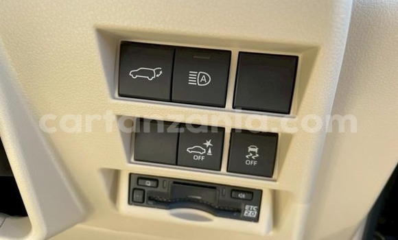 Nunua Ilio tumika Toyota Land Cruiser Nyeusi Gari ndani ya Arusha nchini Arusha Nunua Ilio tumika Toyota Land Cruiser Nyeusi Gari ndani ya Arusha nchini Arusha