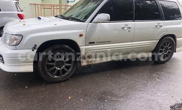 Nunua Ilio tumika Subaru Forester Nyeupe Gari ndani ya Dar es Salaam nchini Dar es Salaam Nunua Ilio tumika Subaru Forester Nyeupe Gari ndani ya Dar es Salaam nchini Dar es Salaam